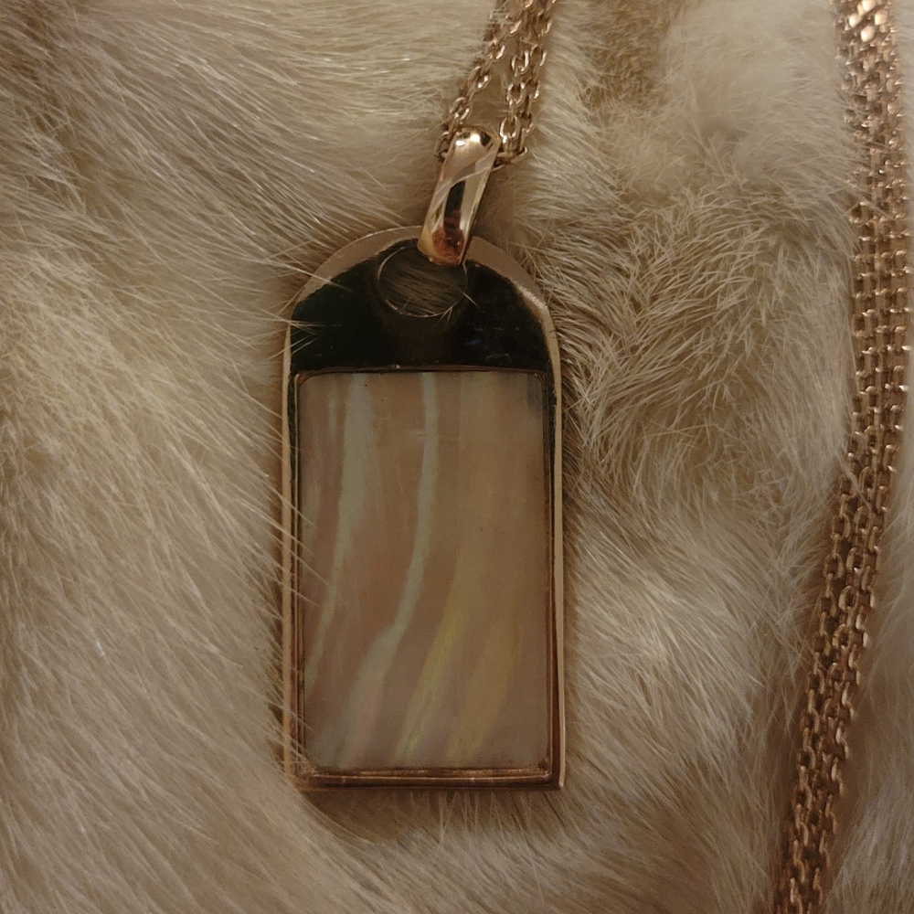 WHBM Mother of Pearl - Rose Gold Pendant Necklace